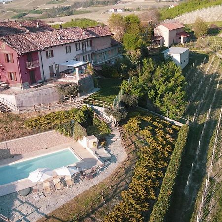 Poggio Dei Farinetti Bed & Breakfast Diano d'Alba Luaran gambar