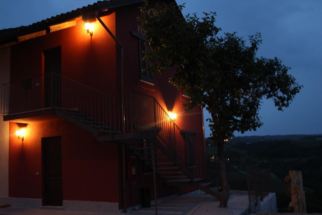 Poggio Dei Farinetti Bed & Breakfast Diano d'Alba Luaran gambar