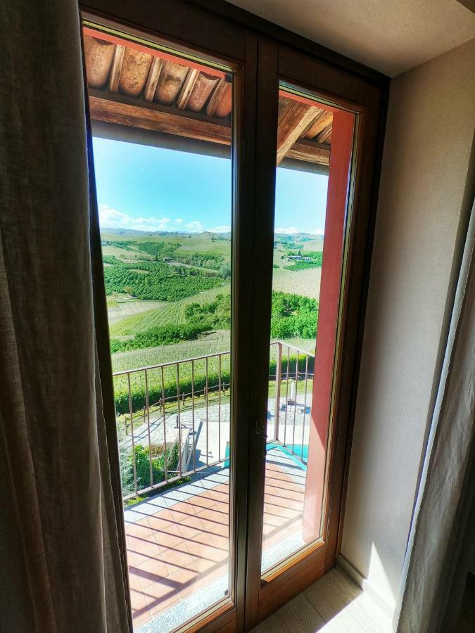 Poggio Dei Farinetti Bed & Breakfast Diano d'Alba Luaran gambar